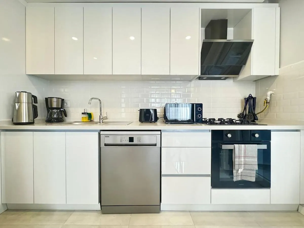 New Building 1Br -1Ba Bakirkoey Y5 Apartment Istanbul